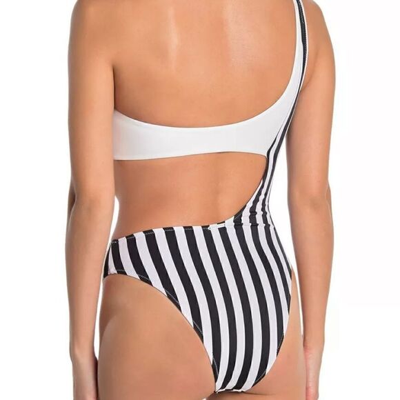 KENDALL AND KYLIE Asymmetrical Stripe One-Piece Swimsuit Size S NWT - Picture 2 of 7